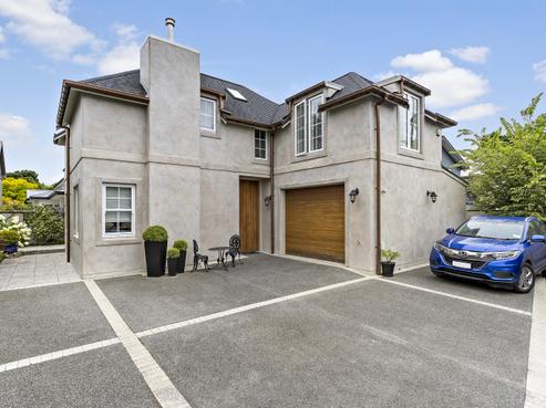 85 Woburn Road, Woburn