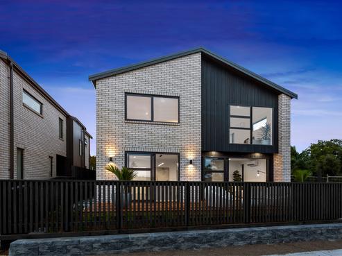 121 Riverside Avenue, Panmure