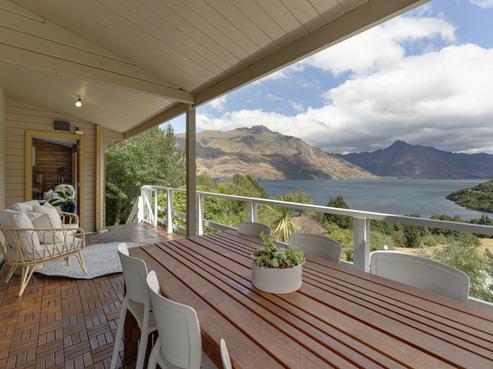 22 Mckerrow Place, Fernhill/Sunshine Bay