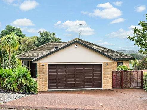 25 Tenbless Court, Unsworth Heights