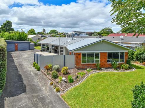 30 Callis Avenue, Opaheke