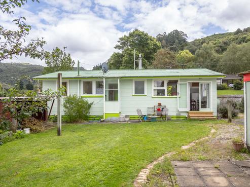 10 Watt Street, Featherston