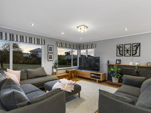 15 Edgerton Road, Te Atatu Peninsula