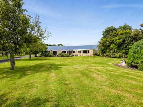 51 Brown Road, Waitara
