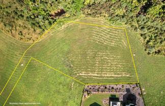 50 Taha Puke Road, Okura