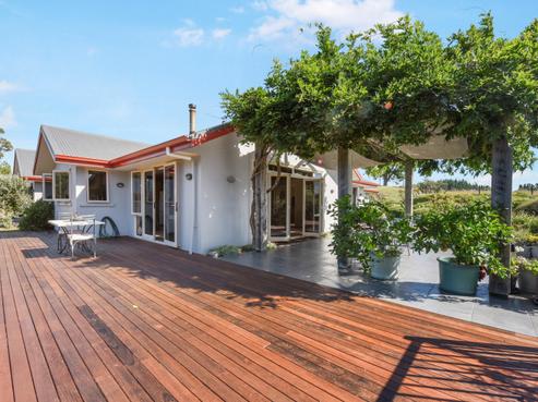 55 School Road, Mahana