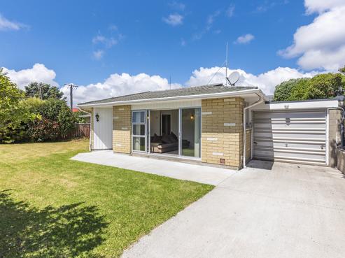86 Gray Avenue, Paraparaumu Beach