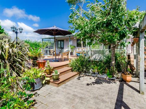 27 Sweetman Avenue, Paraparaumu Beach