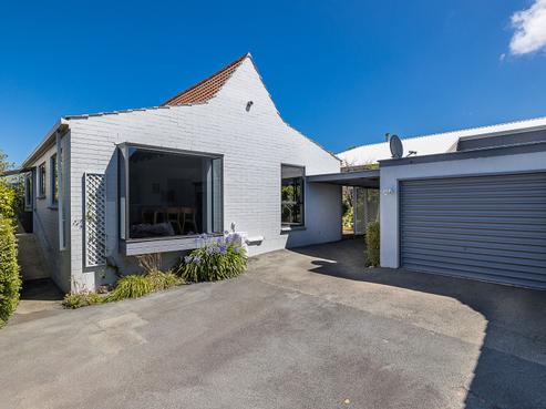 8B Sheen Street, Roslyn
