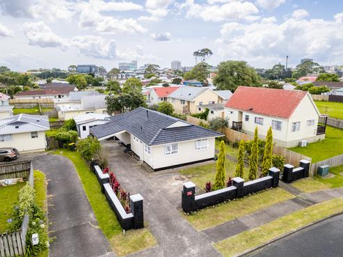 8 Celadon Place, Wiri