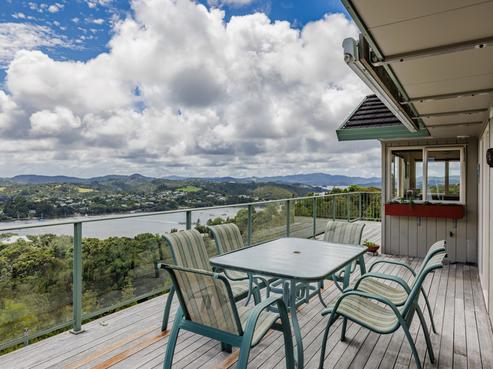 8 Broadview Road, Opua