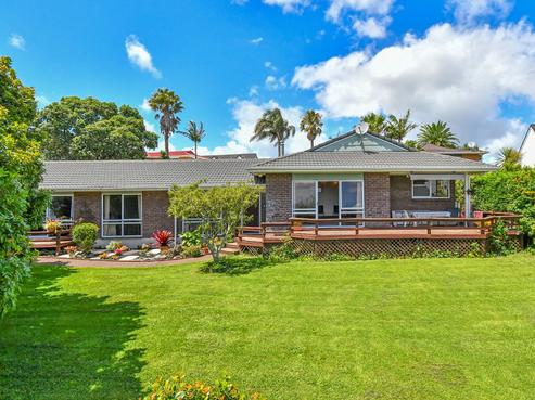 16 Sophora Place, Totara Heights