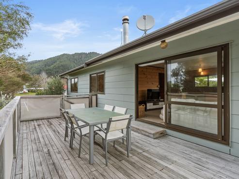 210 Vista Paku, Pauanui
