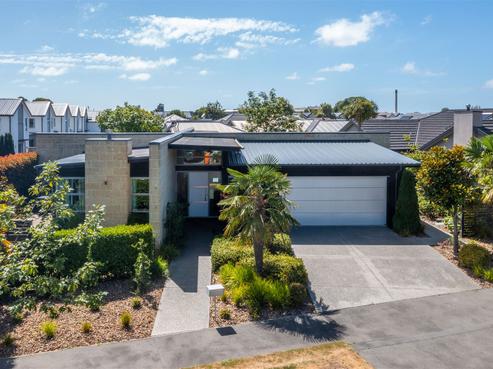3 John Campbell Crescent, Middleton