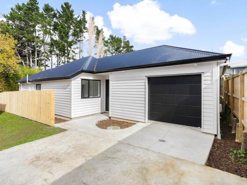63A Woodside Road, Massey
