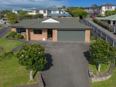 69 Motutapu Avenue, Manly