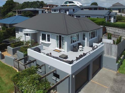 43 Paynters Avenue, Strandon