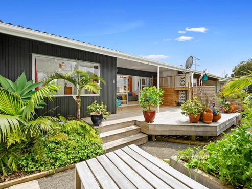 3/17 Church Street, Devonport