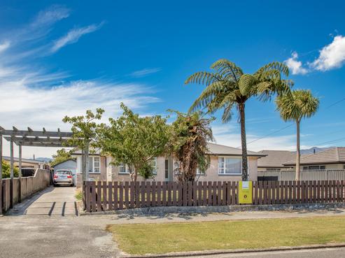 107 Peel Street, Westport
