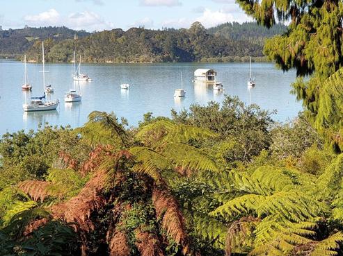 16 Kennedy Street, Opua