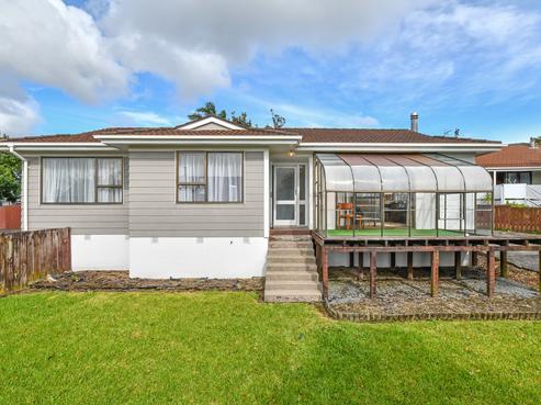 47 Hollyford Drive, Clover Park