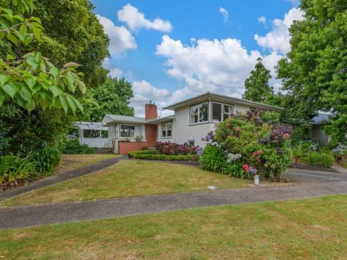 15 Surrey Crescent, Hokowhitu
