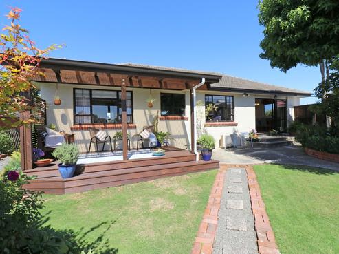 72 Moulson Street, Strathern
