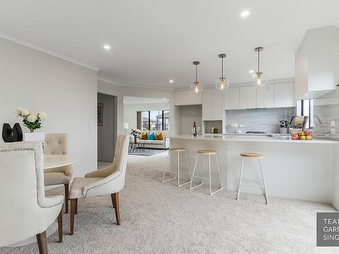 20 Hilltop Road, Clover Park
