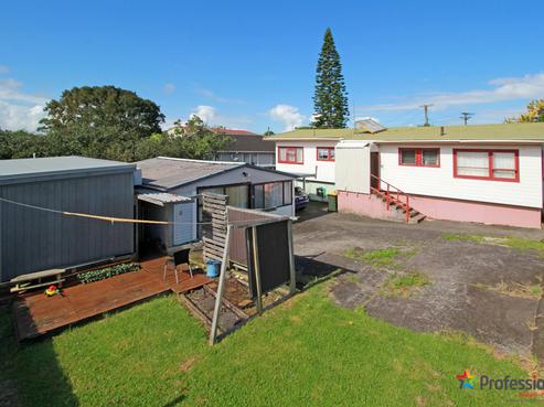 24 Forbes Road, Favona