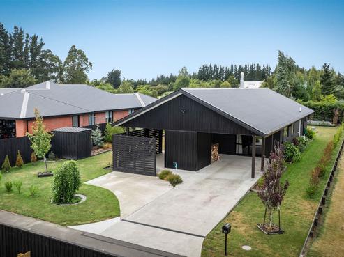 17 Cedric Place, Darfield