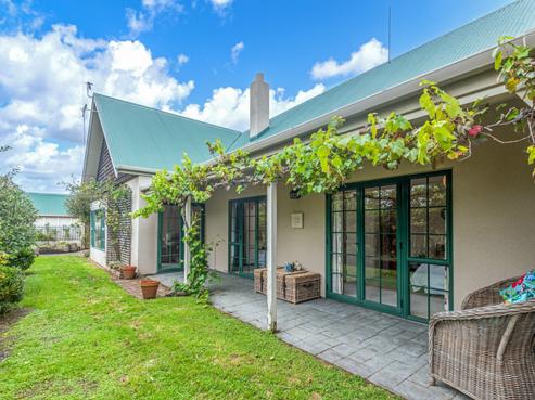 6 Wanganui Road, Marton