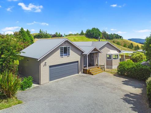 89 Hill View Drive, Acacia Bay