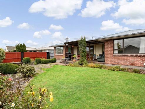 6 Carbine Place, Sockburn