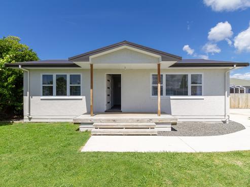 13A Magdalen Crescent, Pirimai