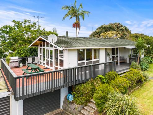 1 Oakland Avenue, Woodhill