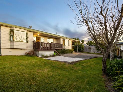 30A Captain Scott Road, Glen Eden