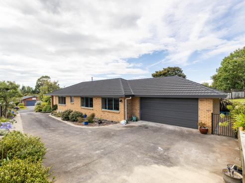 22 Ashmore Drive, Frankleigh Park