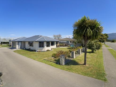 27 College Street, Motueka