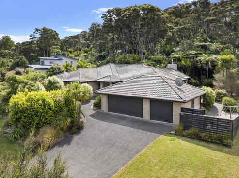 227 Huia Road, Titirangi