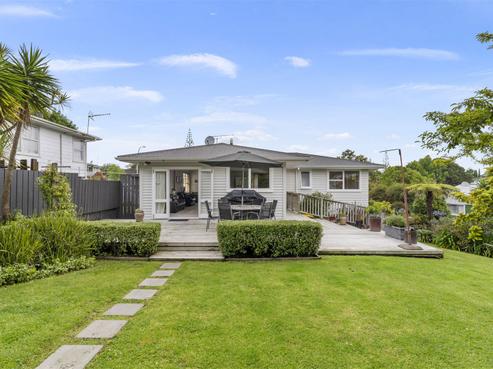 16 Juniper Road, Sunnynook
