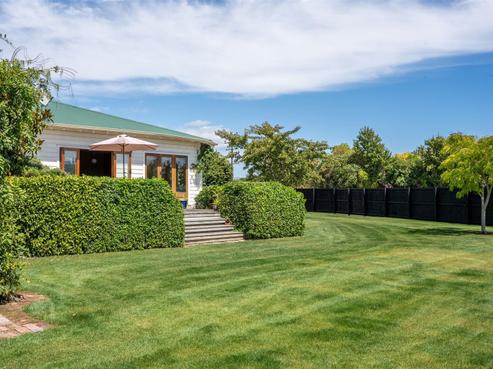 94 Old Renwick Road, Springlands