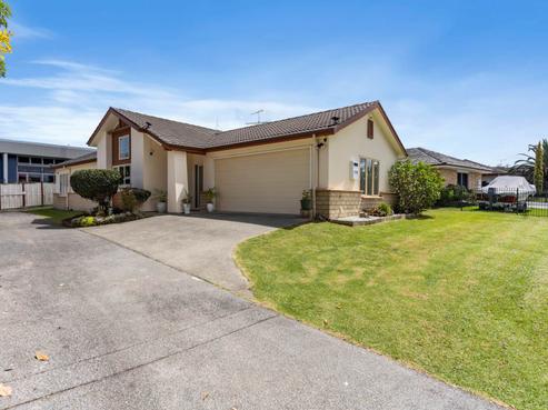 70 Riverton Drive, Randwick Park