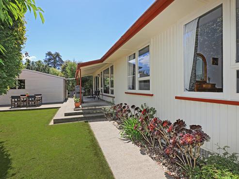 19 Reynolds Road, Havelock North