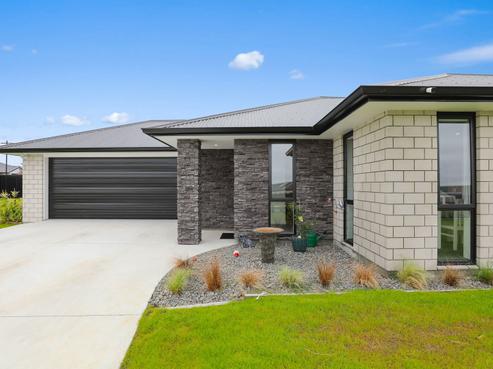 14 Uku Way, Wharewaka