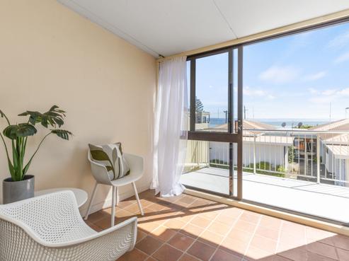 4/32 Charles Street, Westshore