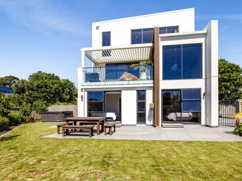 5/11A Baring Terrace, Strandon