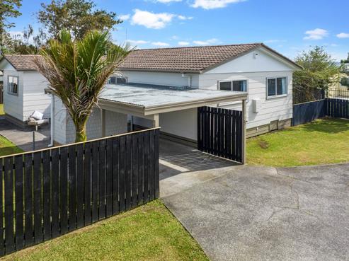 1/3 Silverstone Place, Henderson