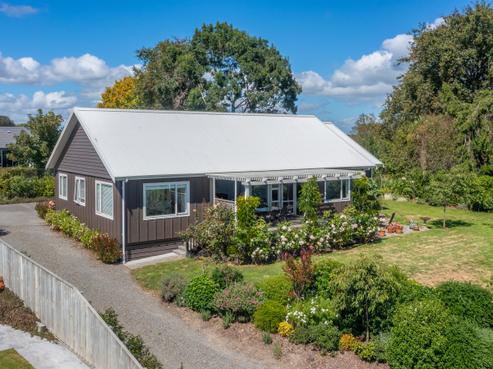 102 Mount Herbert Road, Waipukurau and Surrounds