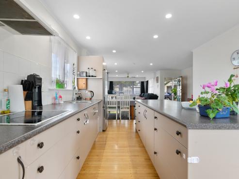 141 Otonga Road, Springfield