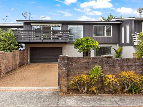 2/50A Taharoto Road, Takapuna